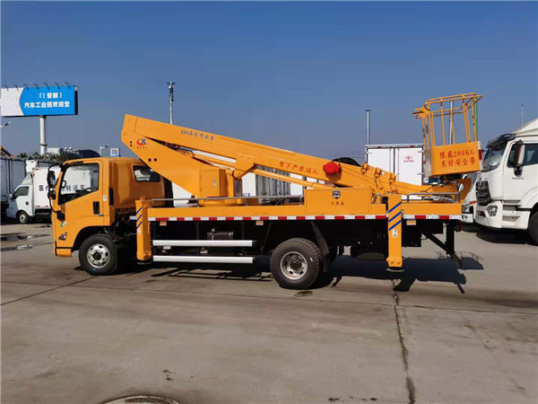 江鈴22米直臂高空作業(yè)車